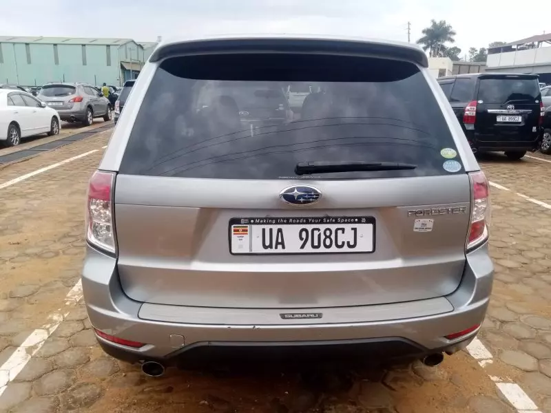 Subaru Forester   - 2010