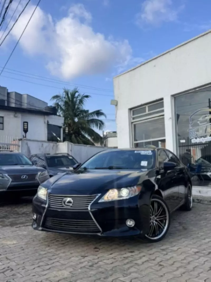 Lexus ES 350   - 2014