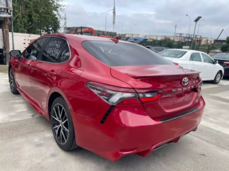 TOYOTA Camry   - 2021