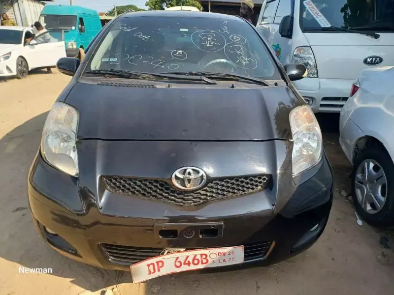 Toyota Yaris   - 2010