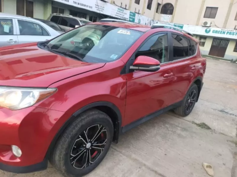 Toyota RAV 4   - 2016