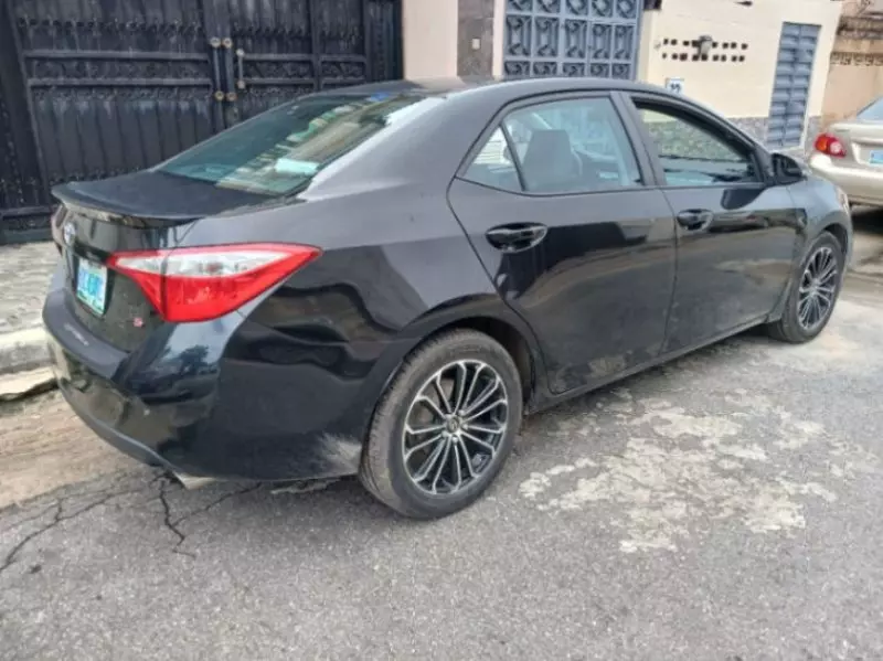 TOYOTA Corolla   - 2016