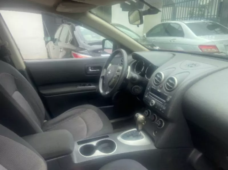 Nissan Rogue   - 2008