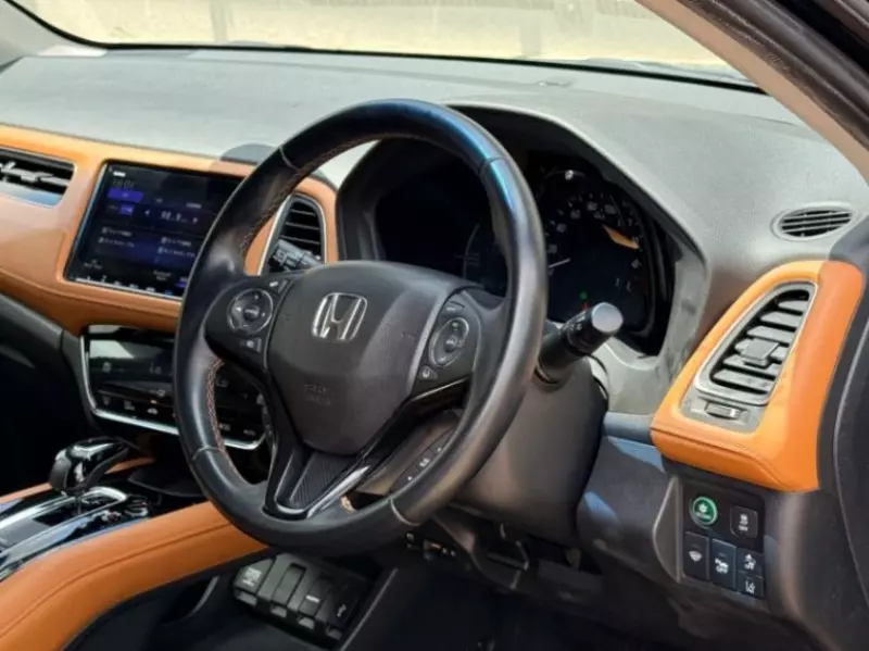 Honda Vezel    - 2018
