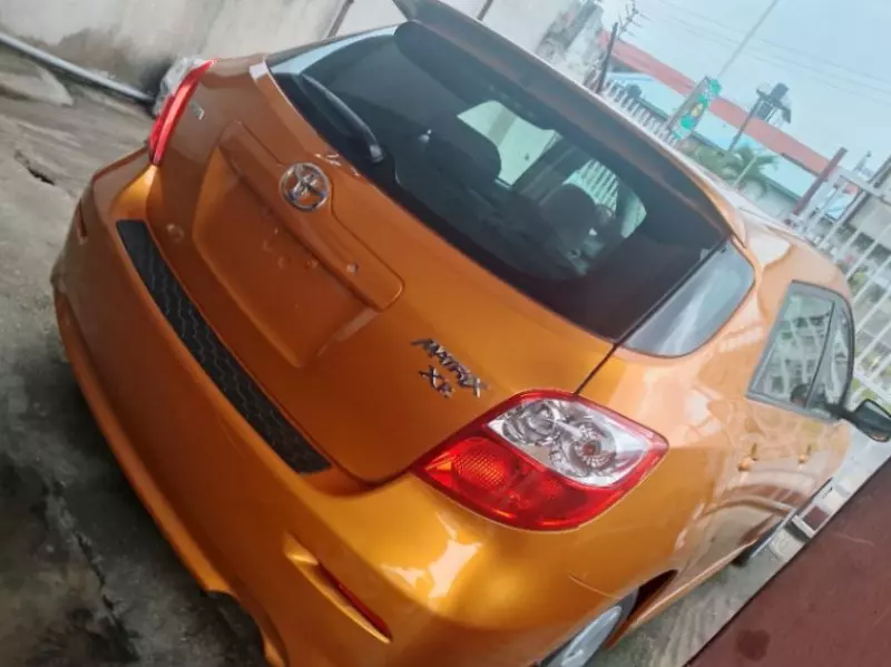 Toyota Matrix   - 2010