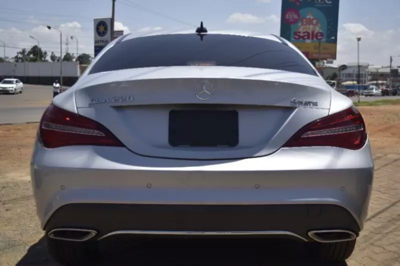 Mercedes-Benz CLA 180   - 2017