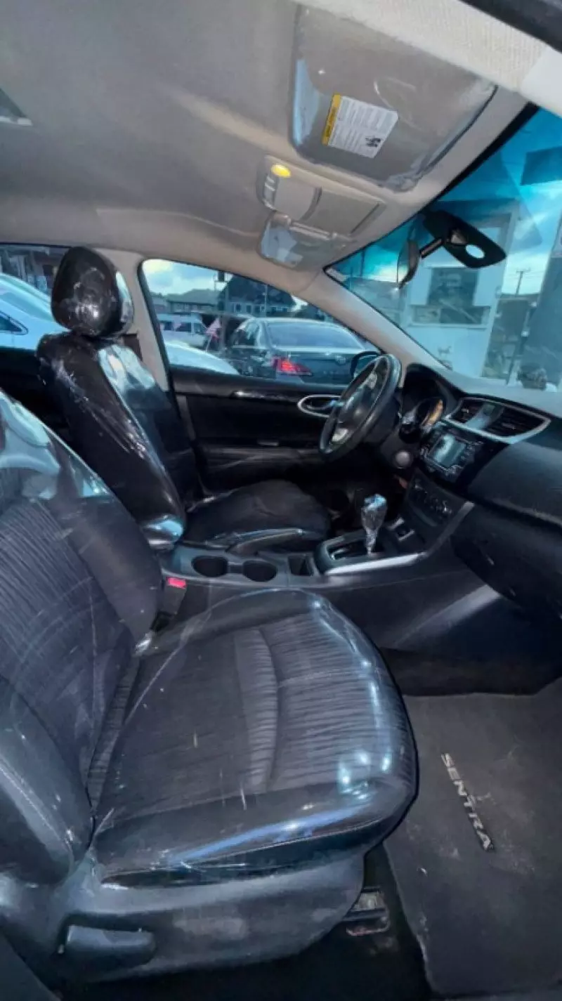 Nissan Sentra   - 2017