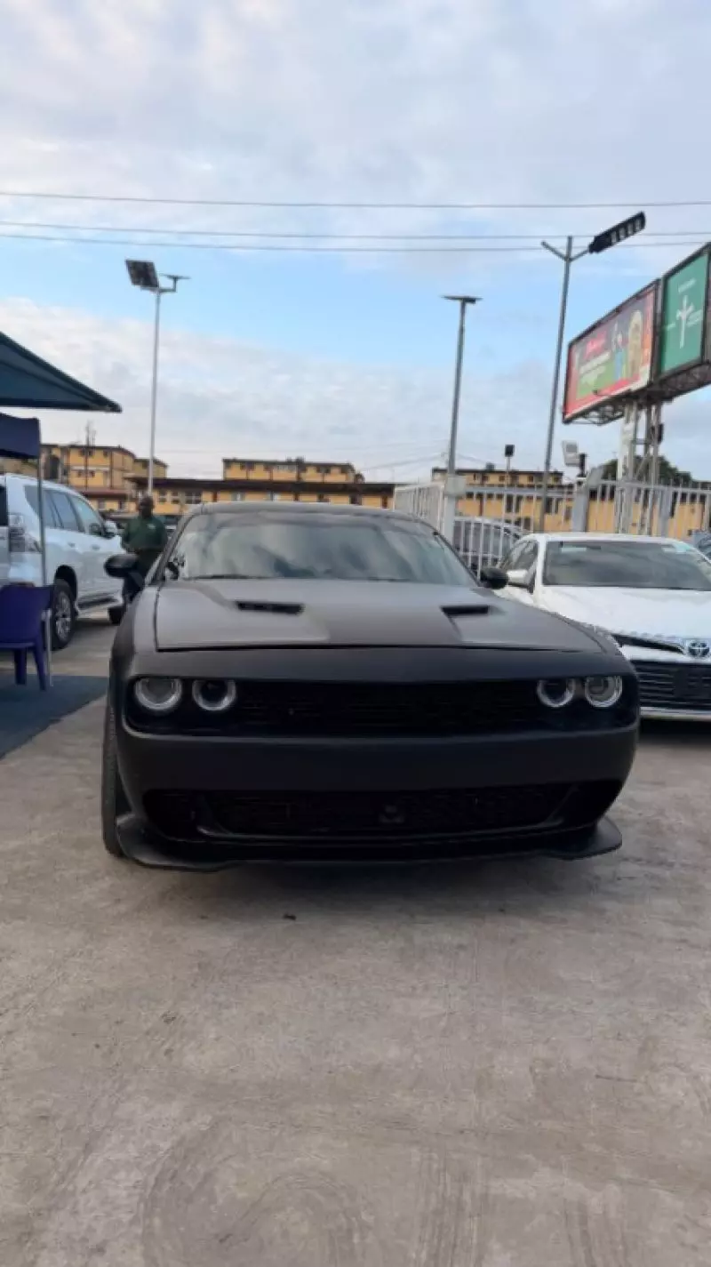 Dodge Challenger   - 2018