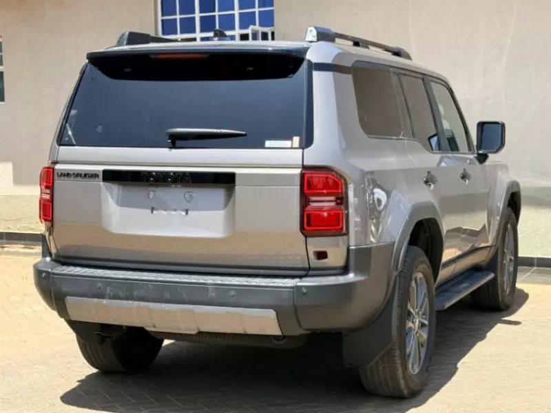 Toyota Land Cruiser Prado   - 2024