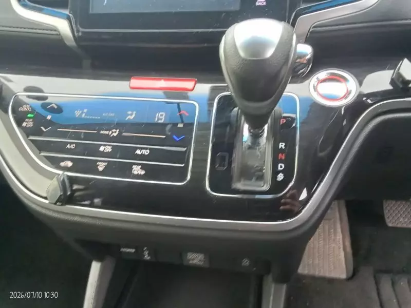 Honda Odyssey Absolute   - 2019