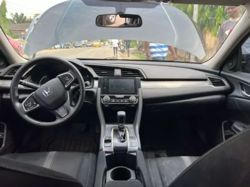 Honda Civic   - 2017