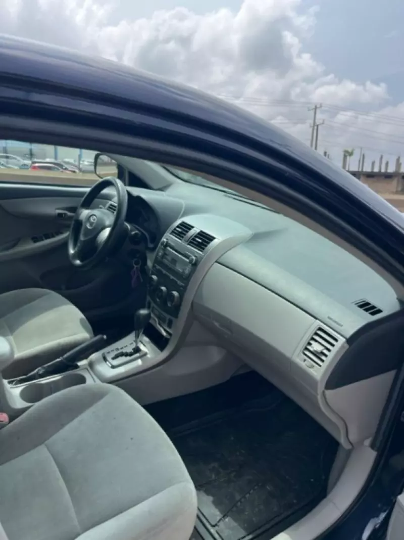 Toyota Corolla   - 2013
