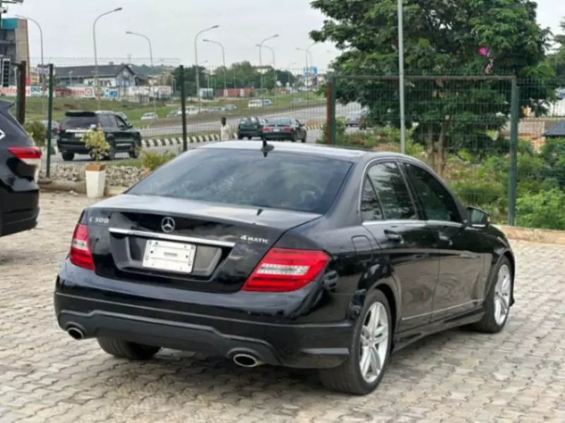 Mercedes-Benz C-Class   - 2013