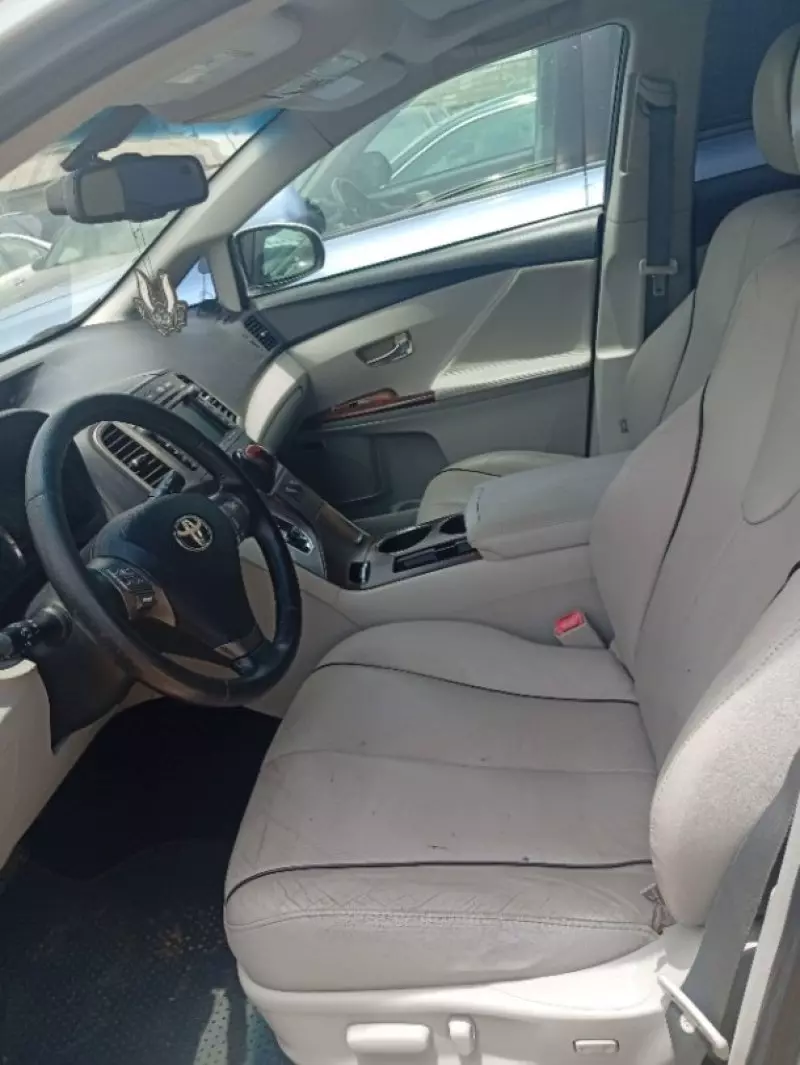 Toyota Venza   - 2010