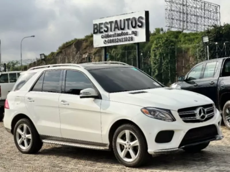 Mercedes-Benz GLE-Class   - 2016
