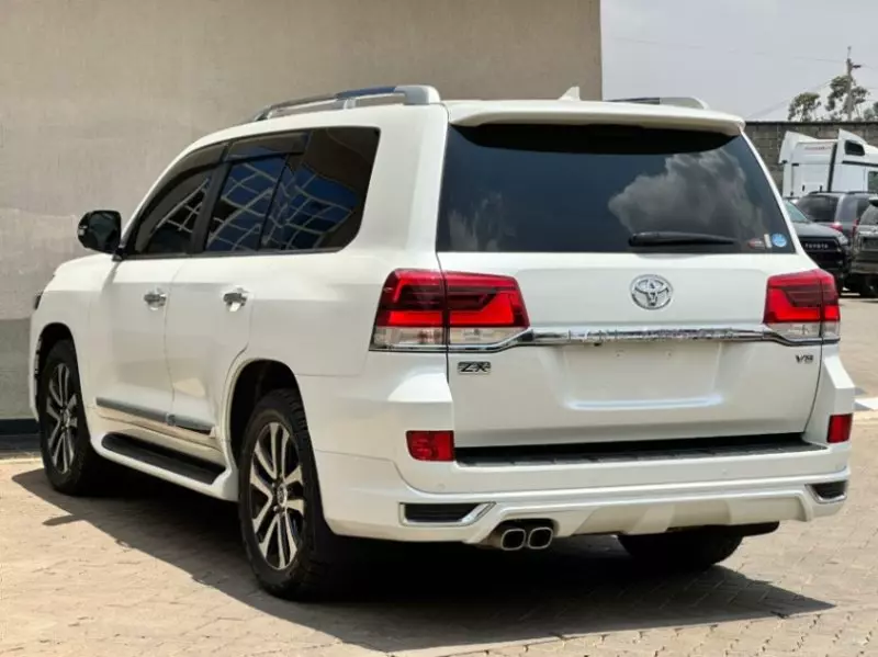 Toyota Land Cruiser   - 2018
