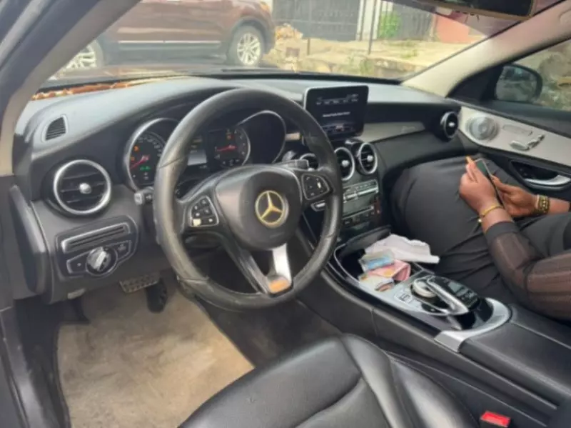 Mercedes-Benz C 300   - 2015