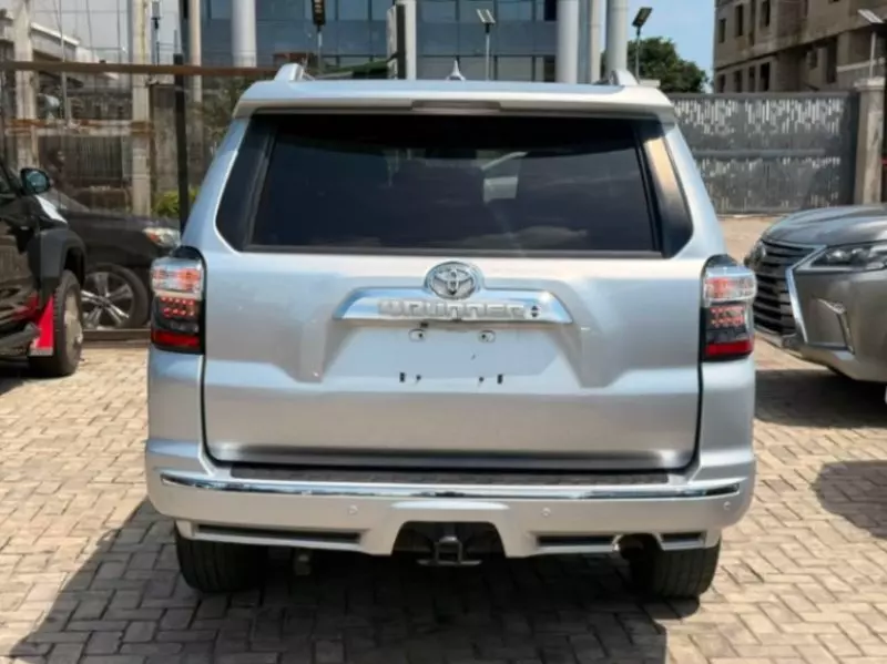 TOYOTA 4-Runner   - 2015