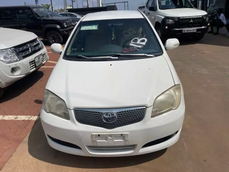 Toyota Vios   - 2010