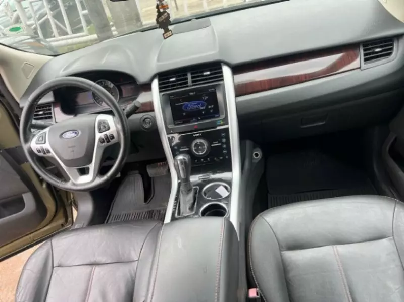 Ford Edge   - 2013