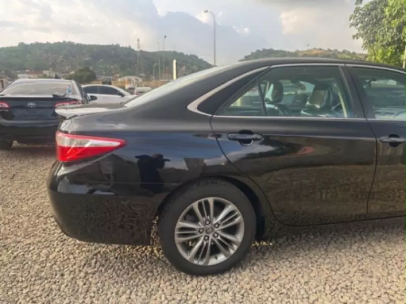 TOYOTA Camry   - 2017