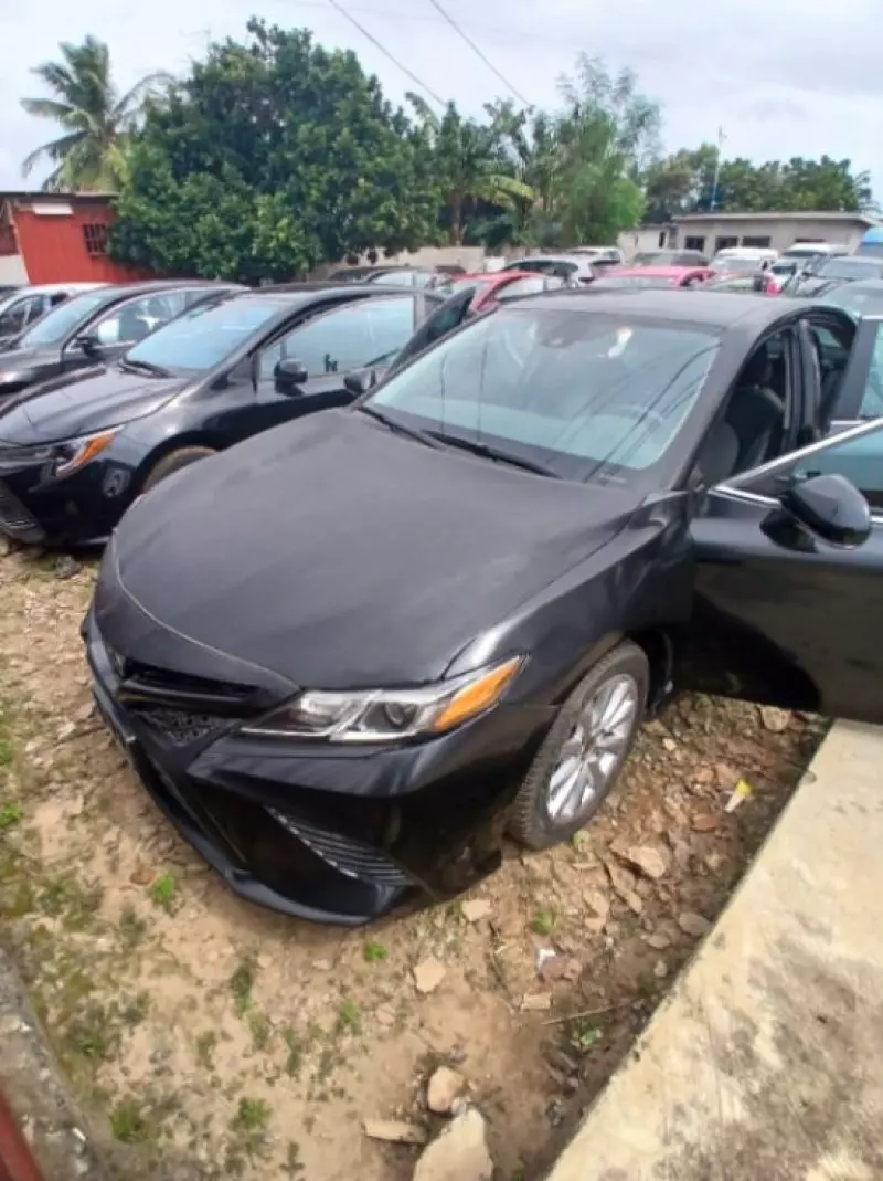 TOYOTA Camry   - 2020