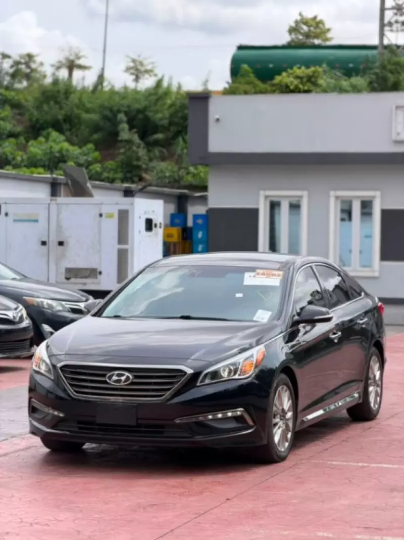 Hyundai Sonata   - 2015