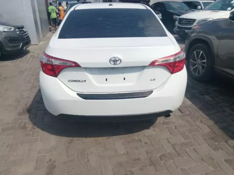 Toyota Corolla   - 2014