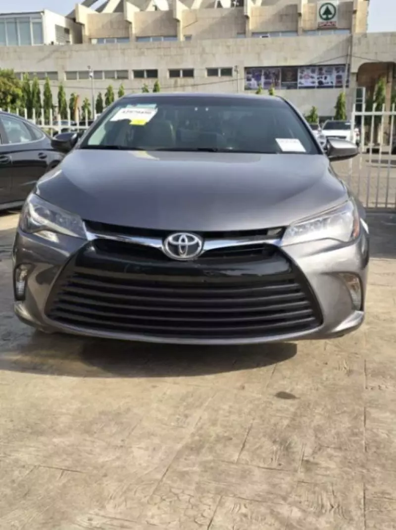 Toyota Camry   - 2015