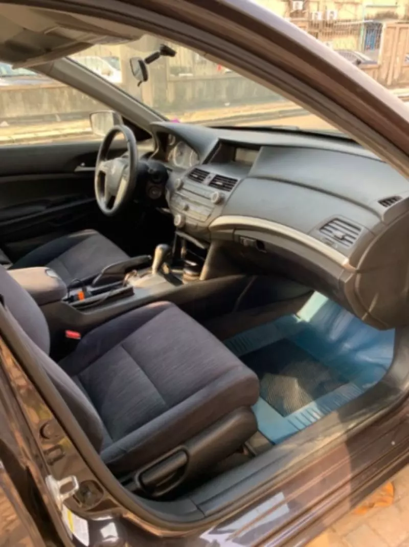 Honda Accord   - 2012