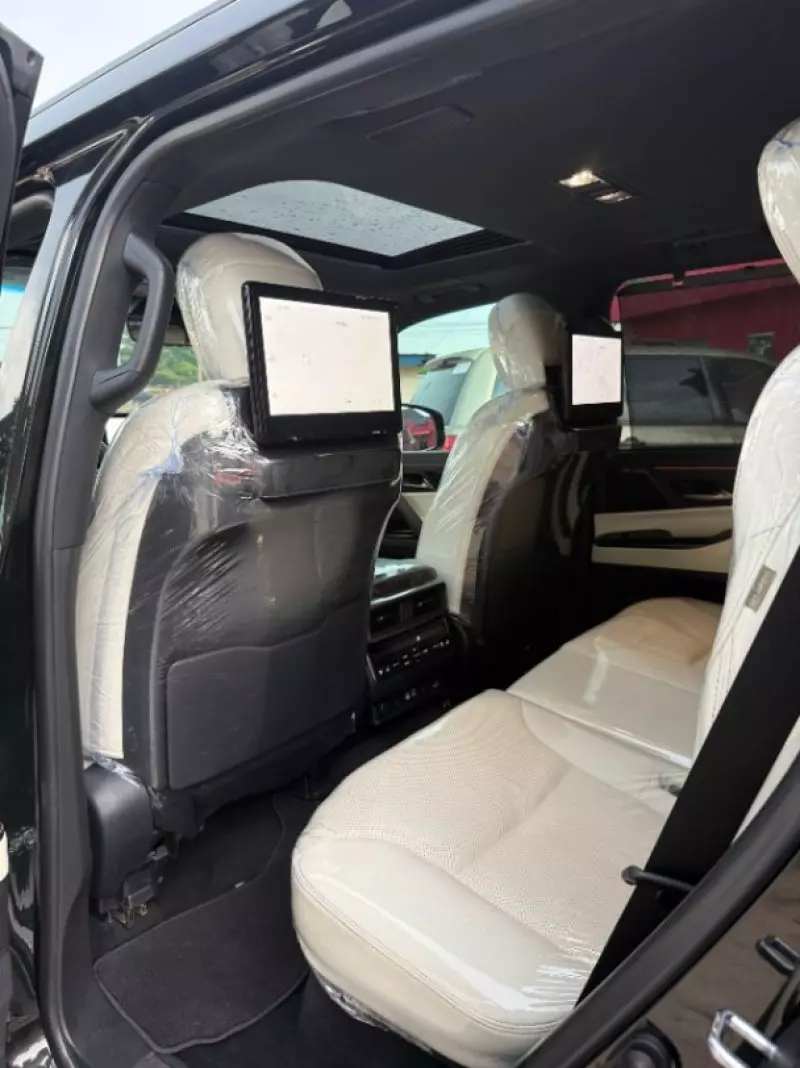 Lexus LX 600   - 2022