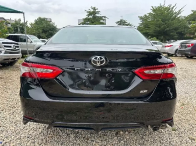 TOYOTA Camry   - 2018