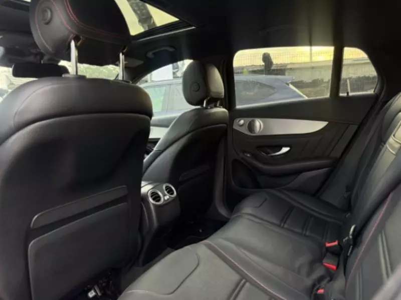 Mercedes-Benz GLC 300   - 2019