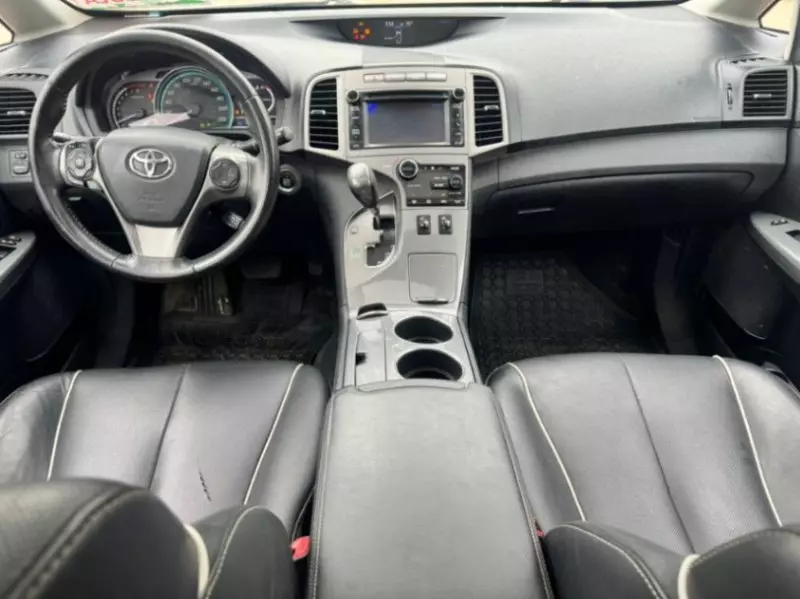 Toyota Venza   - 2013