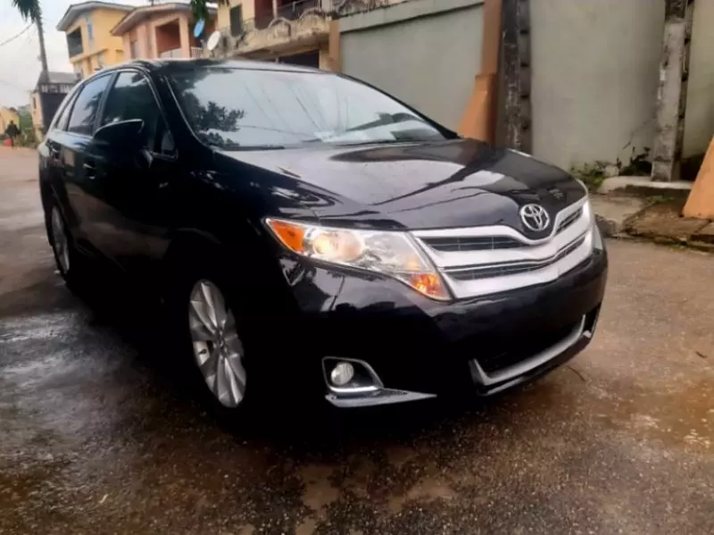 Toyota Venza   - 2014