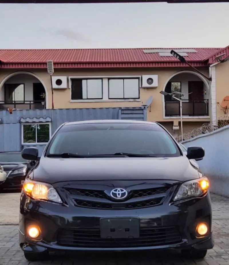 Toyota Corolla   - 2013