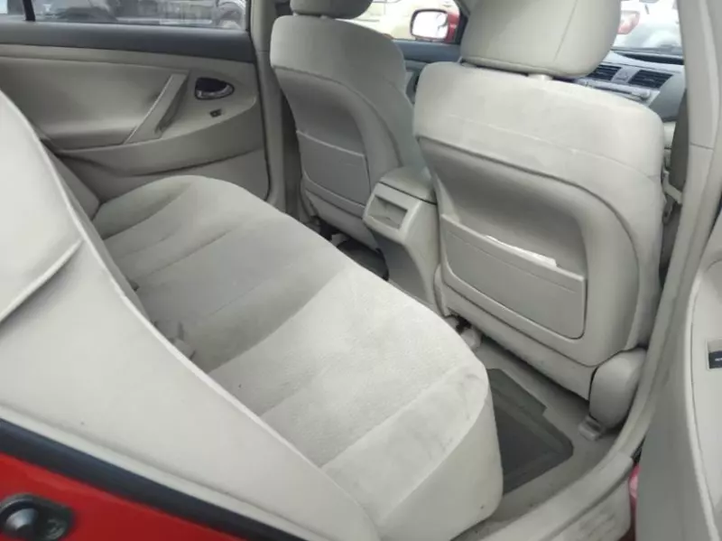 Toyota Camry   - 2011