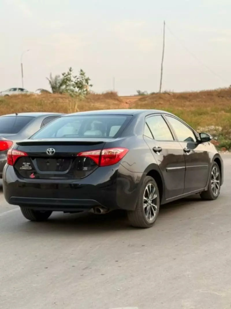 Toyota Corolla   - 2017