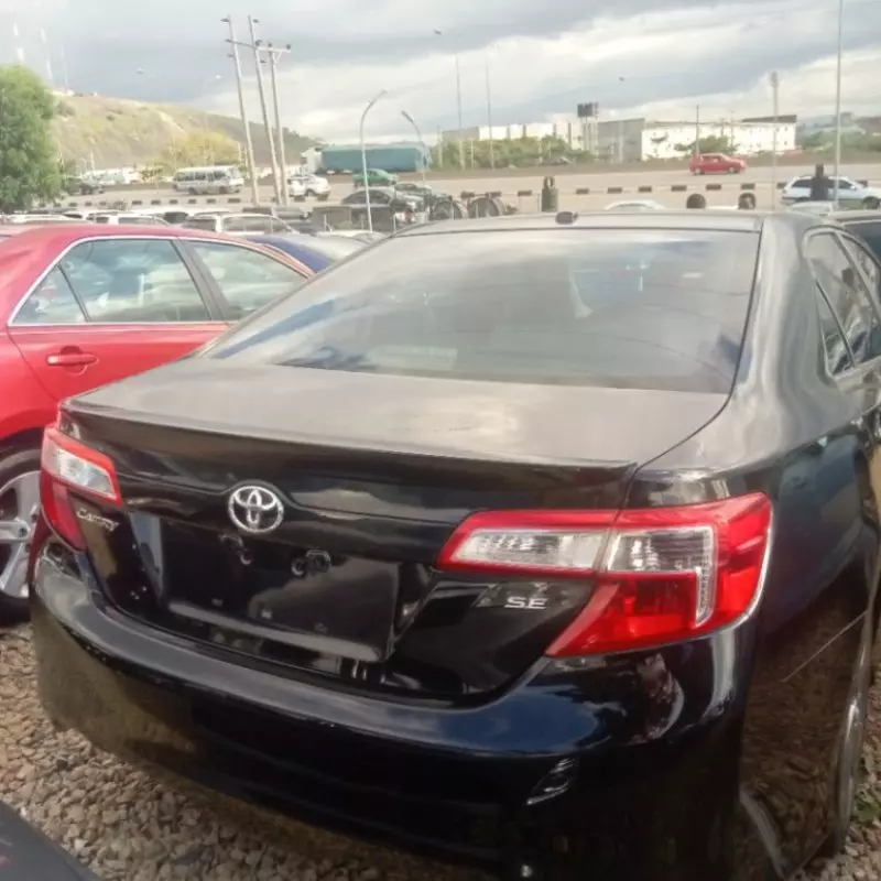TOYOTA Camry   - 2012