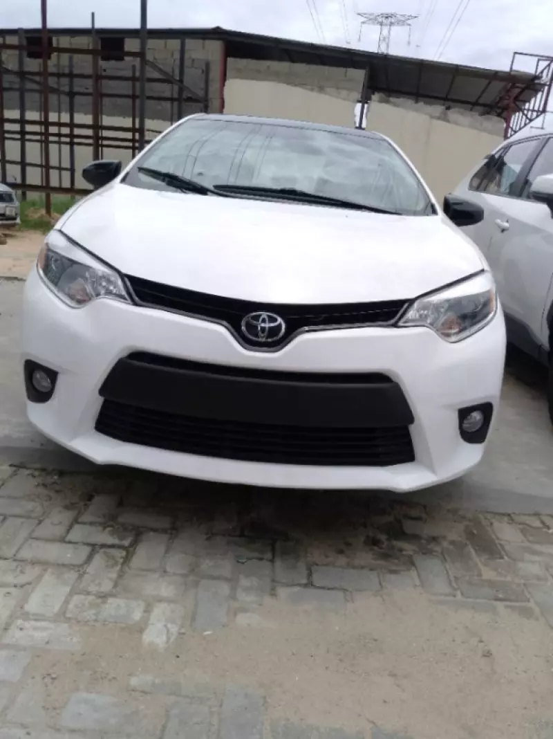 Toyota Corolla   - 2013