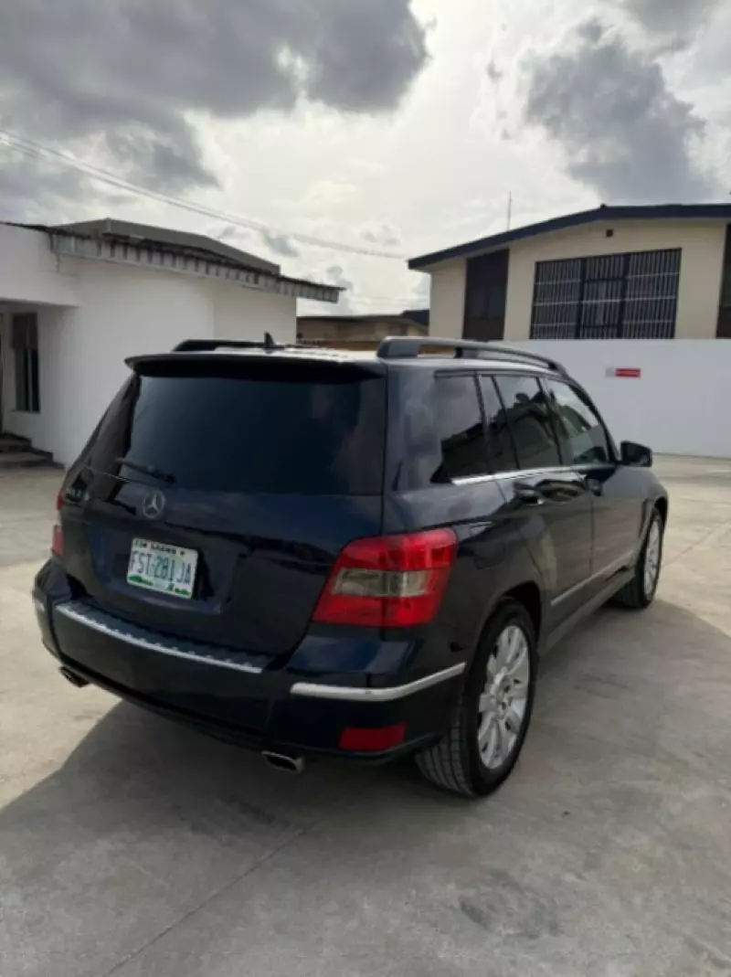 Mercedes-Benz GLK 350   - 2012