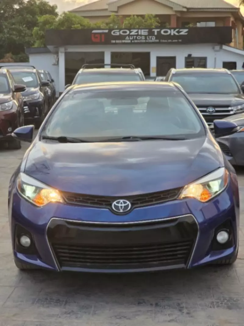Toyota Corolla   - 2014