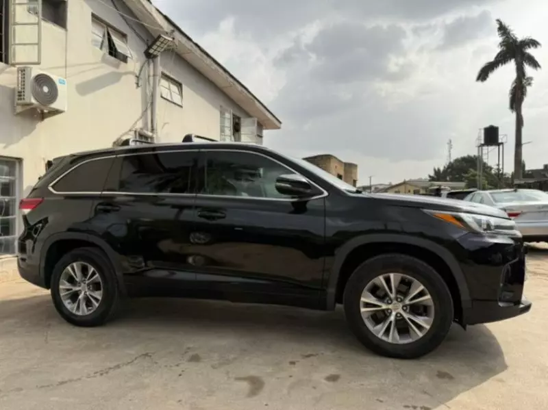 Toyota Highlander - 2014