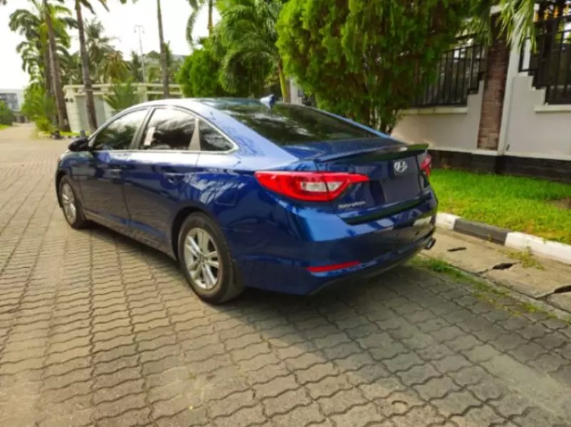 Hyundai Sonata   - 2015