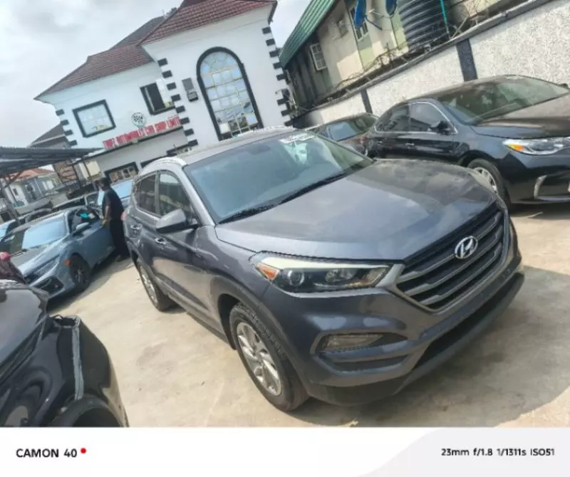 Hyundai Tucson   - 2016