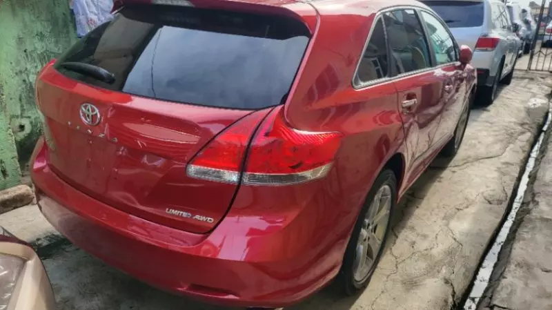 TOYOTA Venza   - 2012