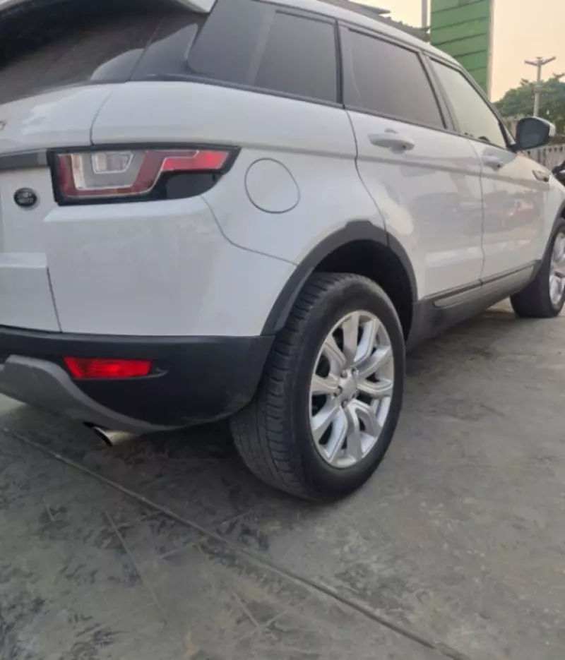Land Rover Range Rover Evoque   - 2018