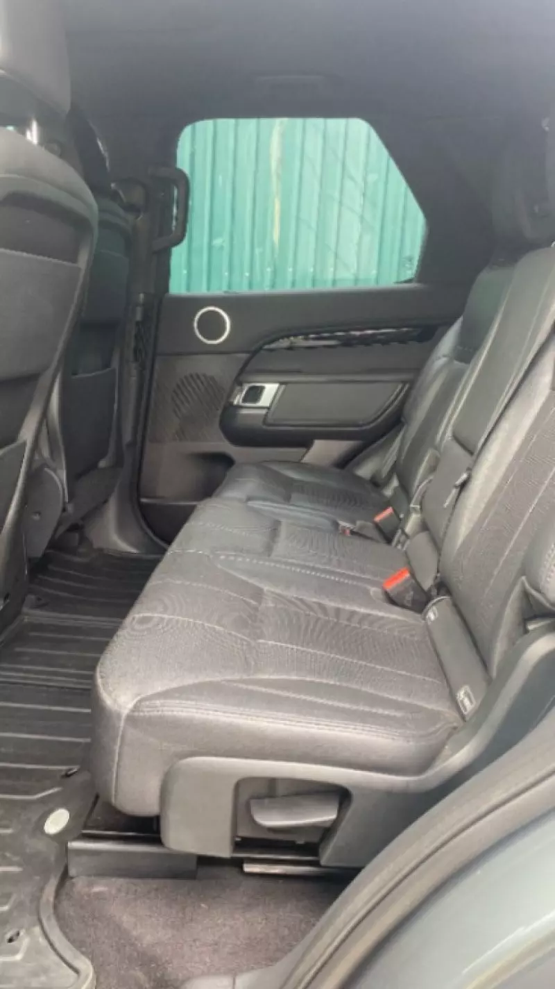 Land Rover Discovery   - 2017