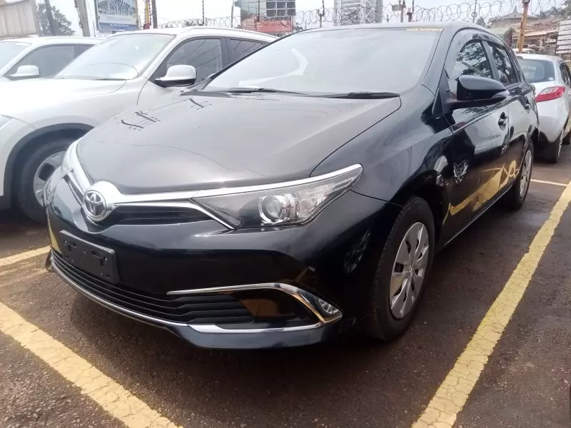 Toyota Auris   - 2017