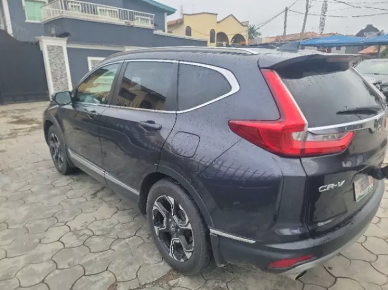 Honda CR-V   - 2017